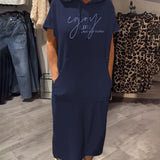 Ebba™ | Ledig klänning med huva och feminin passform