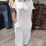 Ebba™ | Ledig klänning med huva och feminin passform