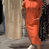 Ebba™ | Ledig klänning med huva och feminin passform