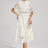 Violette™ | Klänning med Blommigt Broderi