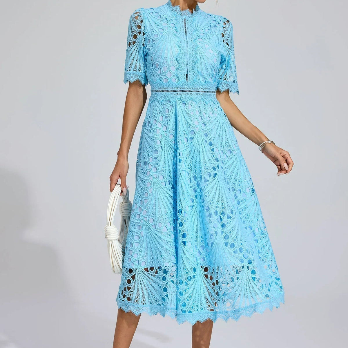 Violette™ | Klänning med Blommigt Broderi