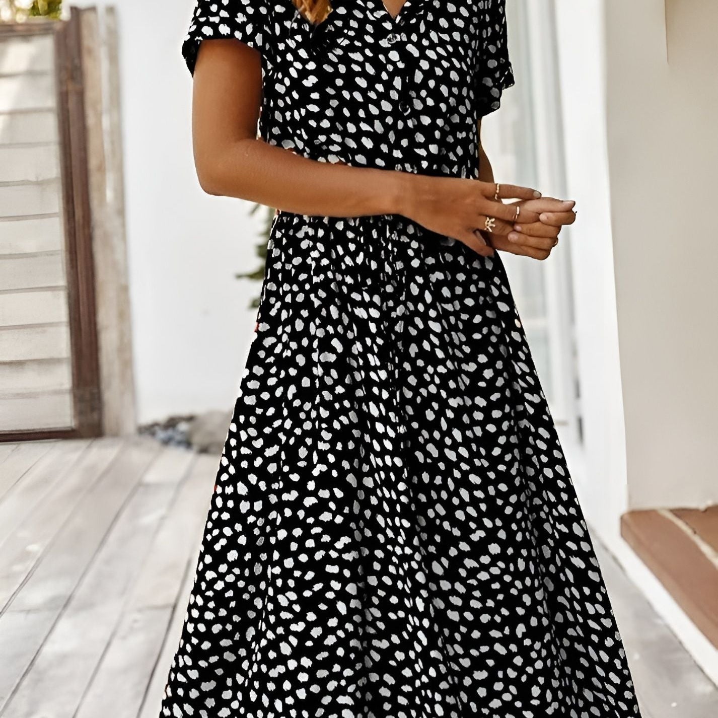 Benthe™ | V-ringad Klänning